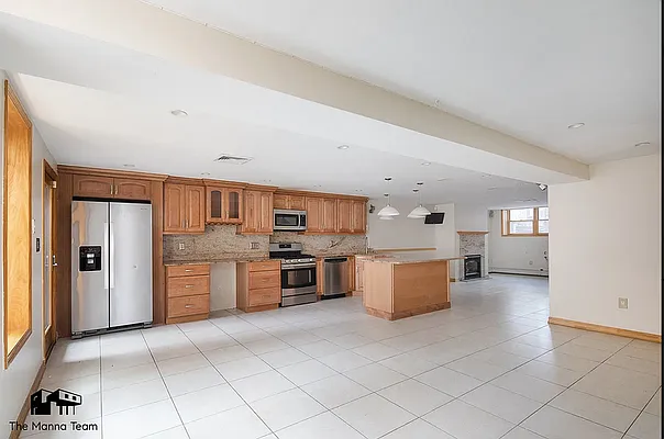 Rented by Compass | media 10