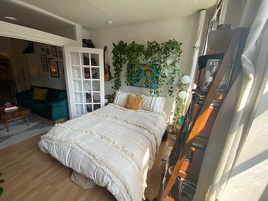 Rented by Mirador Real Estate | media 12