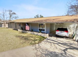 206 Loma Vista Dr, Kerrville, TX 78028