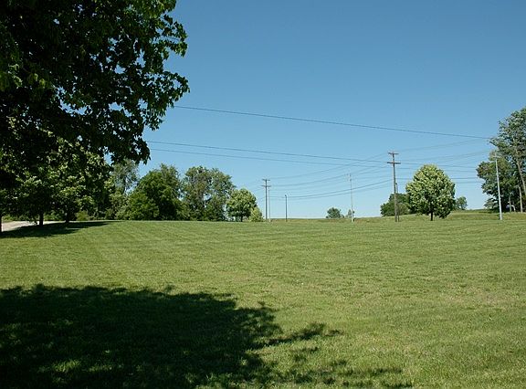 2nd image of 1950 Peachers Mill Rd