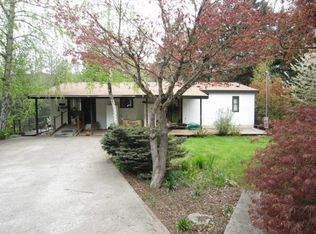 125 SW Scheuner Dr, White Salmon, WA 98672