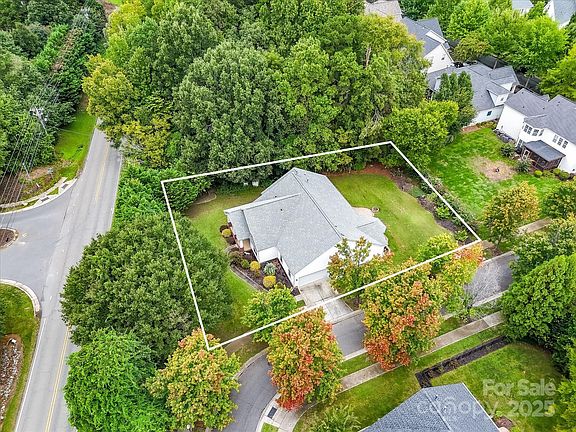 2nd image of 13035 Artisan Hill Dr