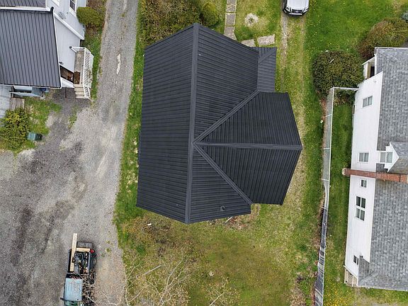 3rd image of 24 Reserve St