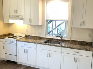 2 Albion St APT 2, Salem, MA 01970
