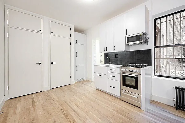 Rented by Bold New York | media 14