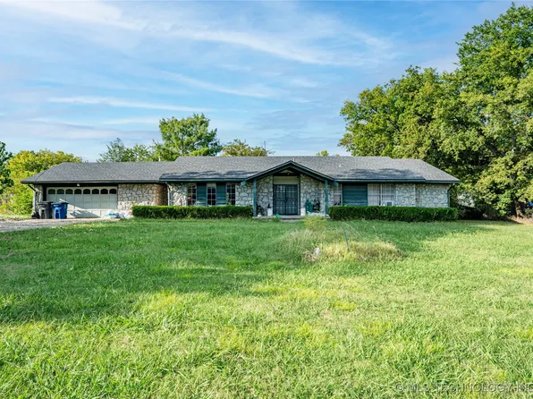 8973 E 16th St, Tulsa, OK 74112