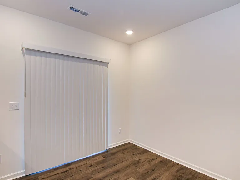 7050 Duncan Acres Dr — Photo 9