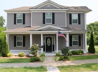 200 Nelson St, Crewe, VA 23930