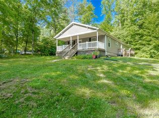 491 S Robbs Ln, Pekin, IN 47165
