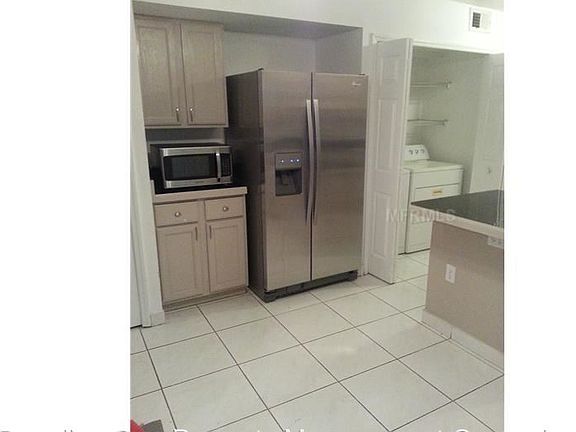 3rd image of 1013 Derbyshire Dr