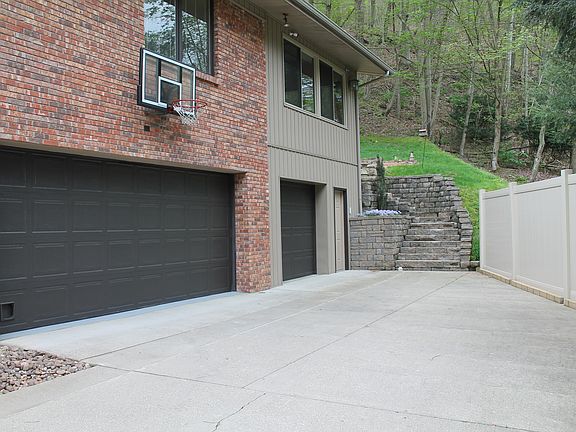 3rd Garage 16' x 30'