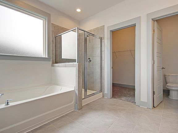 Keeneland Master Bathroom