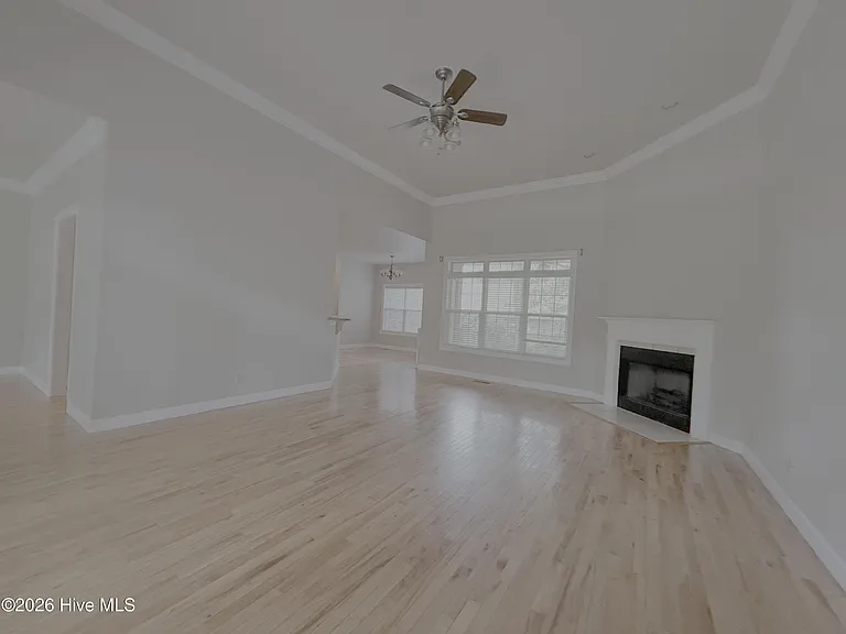 258 Juniper Creek Blvd — Photo 5