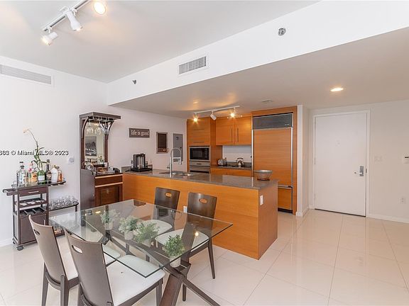 5th image of 475 Brickell Ave APT 3509