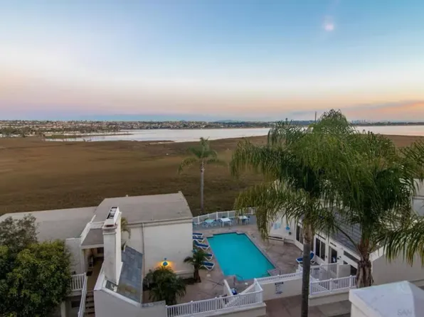 3991 Crown Point Dr Unit 311, San Diego, CA 92109