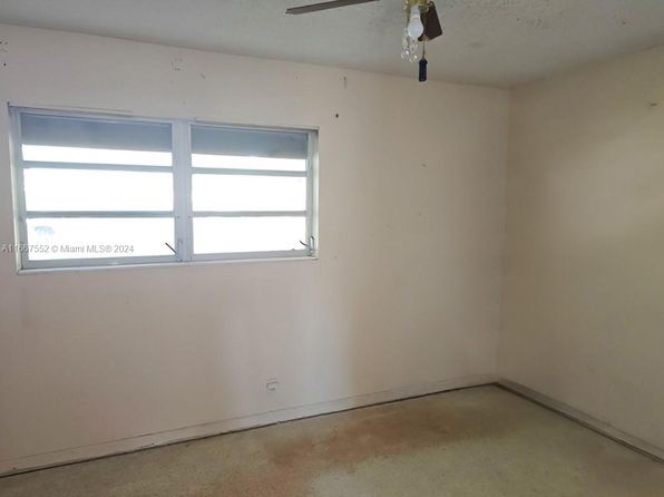 3230 N 23rd Ave, Hollywood, FL 33020