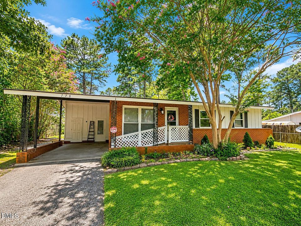 1st image of 778 Yorkshire Dr