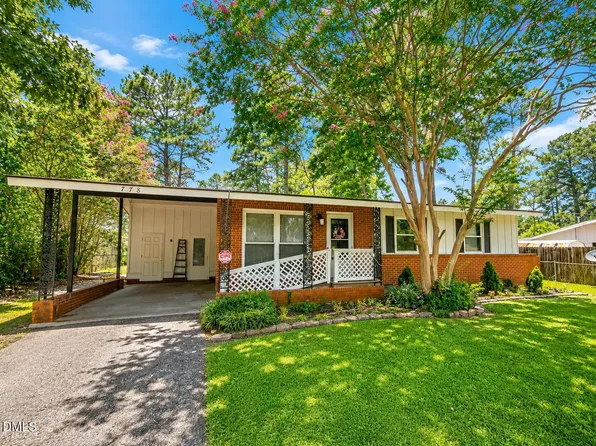 778 Yorkshire Dr, Fayetteville, NC 28314