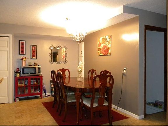 4th image of 1408 Blossom Ln