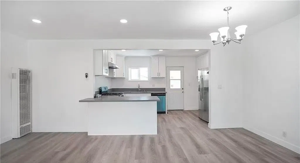 2 bed, 1016 sqft, $3,000 — Photo 4