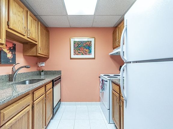 2nd image of 50-56 Broadlawn Park #519