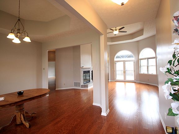 3rd image of 11260 Wyndham Cir
