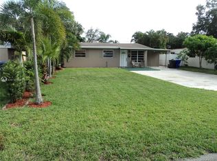 6622 Atlanta St, Hollywood, FL 33024