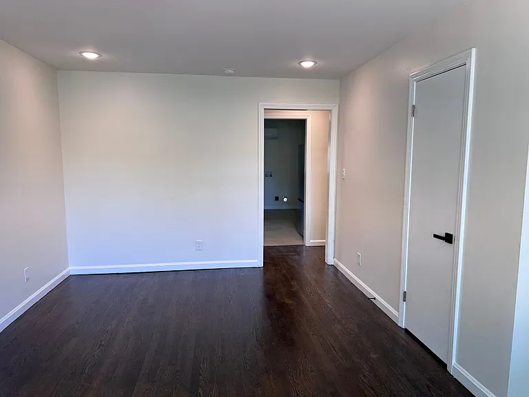 606 Dover Rd — Photo 28