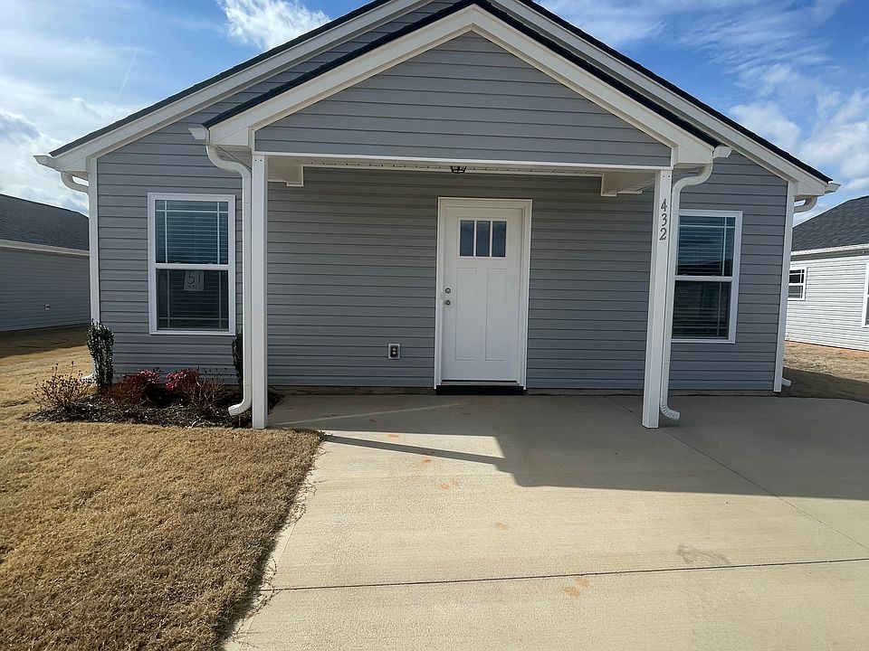 1st image of 432 Ward Thomas Way