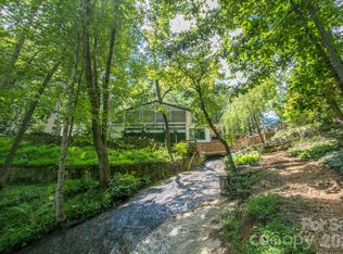 125 Little Willow Cir, Hendersonville, NC 28739