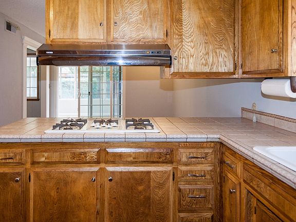 5th image of 8916 Twin Falls Dr