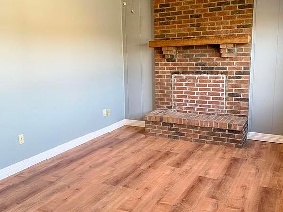 2nd image of 35 Vicki Anda Ct APT 1-3