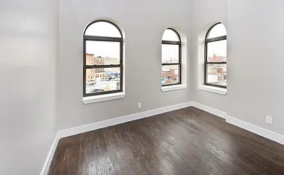 444 Melrose Street, #3R