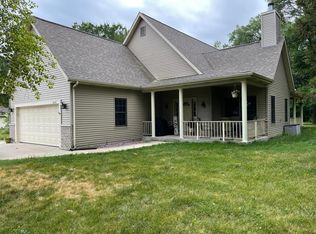 25011 Breezy Point Rd, Waterford, WI 53185