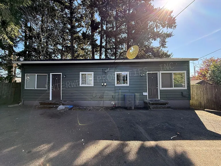 2622 SE 84th Ave — Photo 1