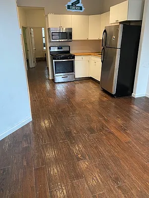 Rented by Fifth & Forever LLC | media 18