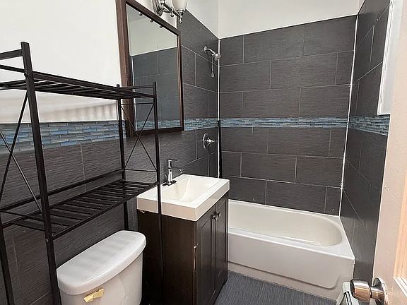5th image of 7617 Myrtle Ave #3