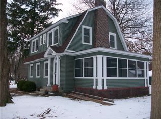 2256 Meadowbrook Dr SE, Cedar Rapids, IA 52403