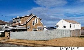 1st image of 3929 9th Ave