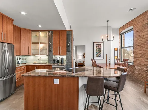 123 North Blount Street #306, Madison, WI 53703