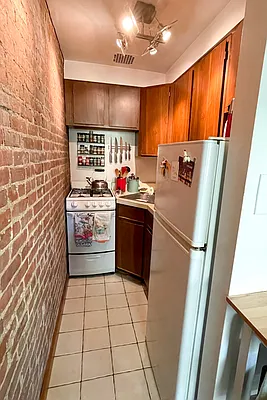 Rented by Corcoran | media 15