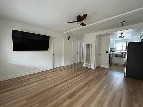 604 Venice Way Photo 1