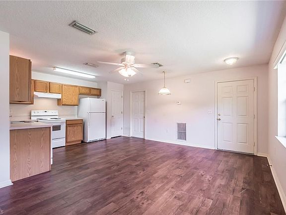 4th image of 500 Paulling Dr