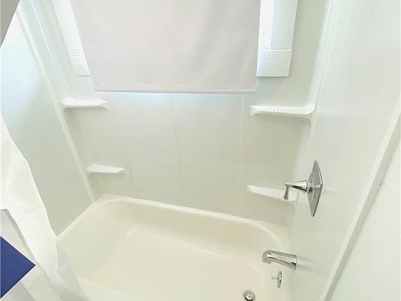 5th image of 796 Kenmore Ave SE