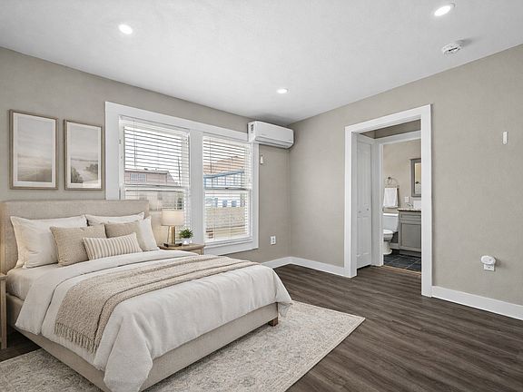 2nd image of 1811 21st St #8