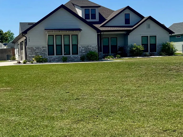 180 Floyd McNeal Dr — Photo 9