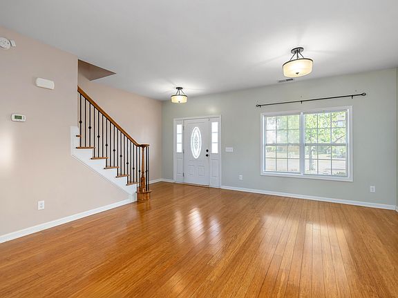 3rd image of 3625 Galloway Ln