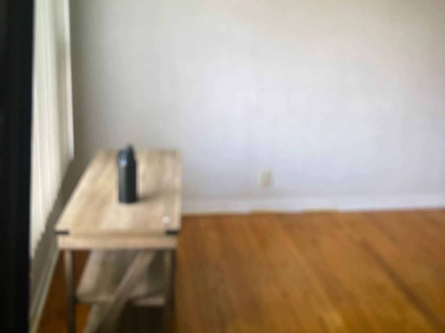 3 bed, 950 sqft, $1,095 — Photo 2