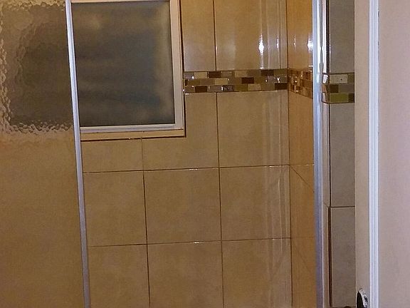4th image of 5952 S Washtenaw Ave #1