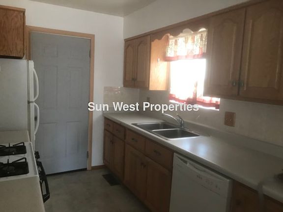 3rd image of 206 Padilla Dr